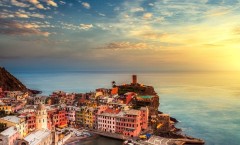Sunset_in_Manarola_Italy